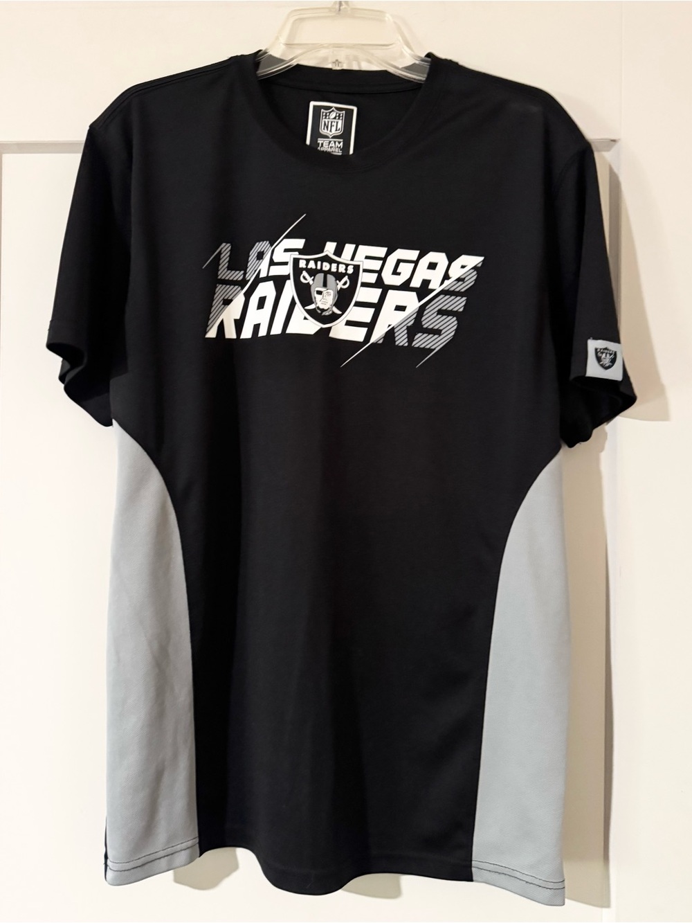 NFL Team Apparel NFL Las Vegas Raiders Black/Gray Short Sleeve Shirt Size L